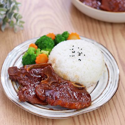 汁浓味美的照烧猪排饭