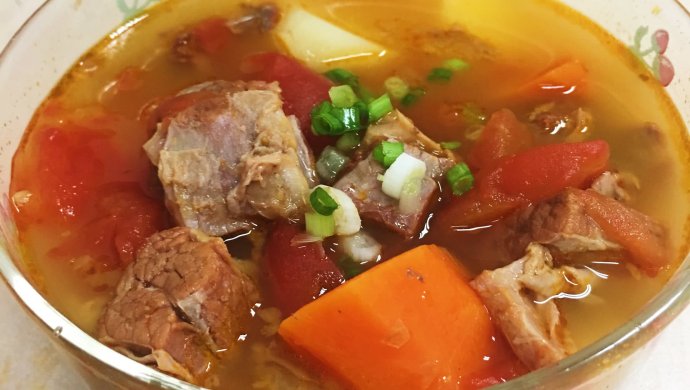 电饭煲西红柿牛腩炖土豆