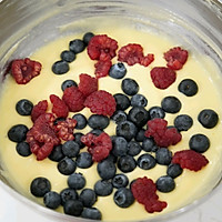 #助力高考营养餐#爆浆莓莓杏仁蛋糕的做法图解8