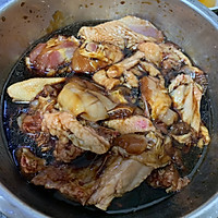 土豆菌菇西芹鸡肉煲的做法图解1