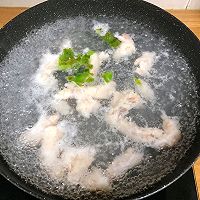 #万物生长 营养尝鲜#炝锅小白菜虾滑汤的做法图解4