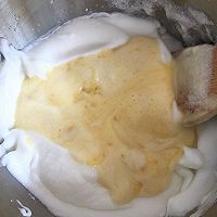 戚风蛋糕的做法图解8