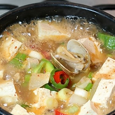 韩式蛤子大酱汤