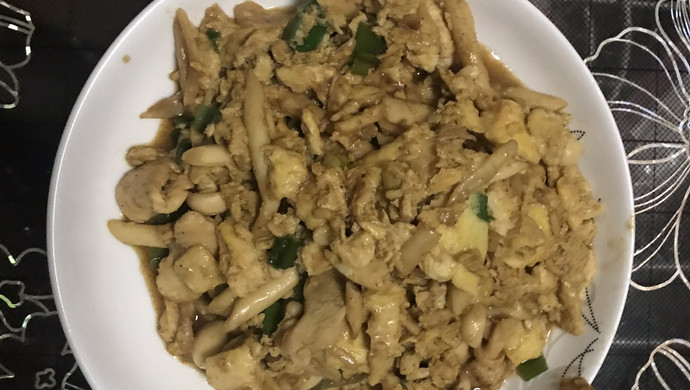 海鲜菇炒鸡蛋