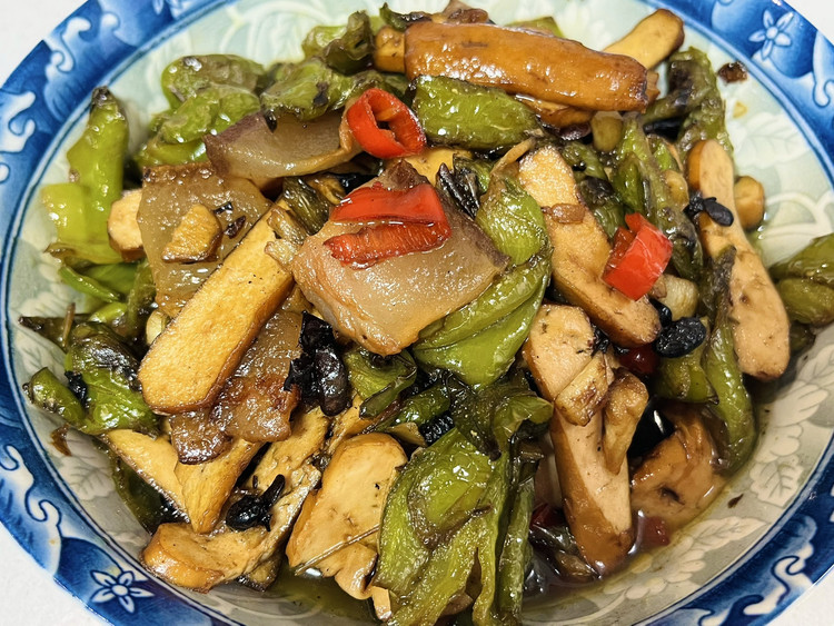 香干炒腊肉的做法