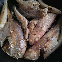 #晒出你的中秋团圆饭#海大虾杂鱼煲 喜欢海鲜的看过来~的做法图解6