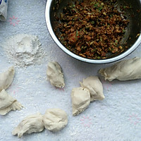 香菇酱肉包的做法图解4