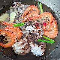 #珍选捞汁 健康轻食季#捞汁小海鲜的做法图解3
