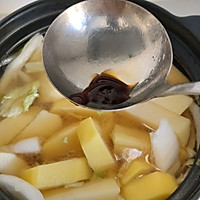 砂锅炖土豆白菜豆腐的做法图解5