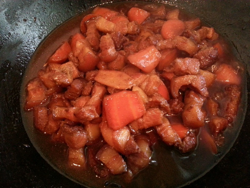 胡萝卜烧红烧肉怎么做_胡萝卜烧红烧肉的做法视频_豆果美食