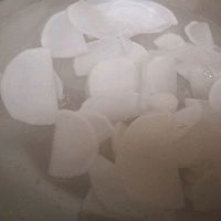 油豆腐鱼丸面的做法图解2