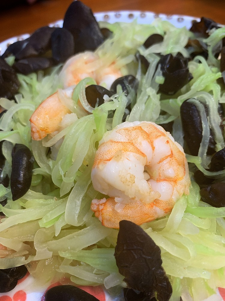 清爽可口｜莴笋丝炒虾仁的做法