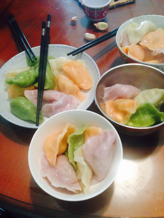彩色饺子的做法图解3