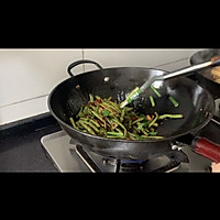 干煸豆角的做法图解7