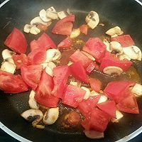 西红柿、口蘑炒鸡蛋的做法图解5