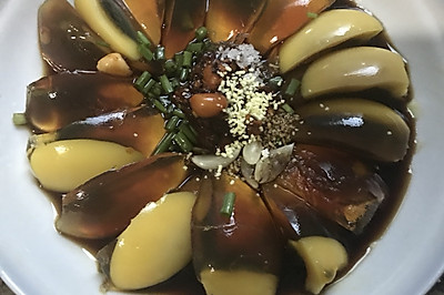 凉拌皮蛋