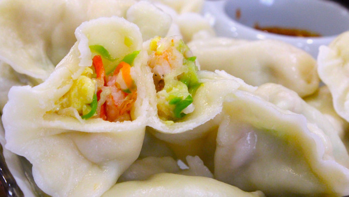 鲜美的西葫芦鸡蛋虾仁馅儿饺子