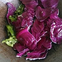 清炒紫包菜的做法图解3