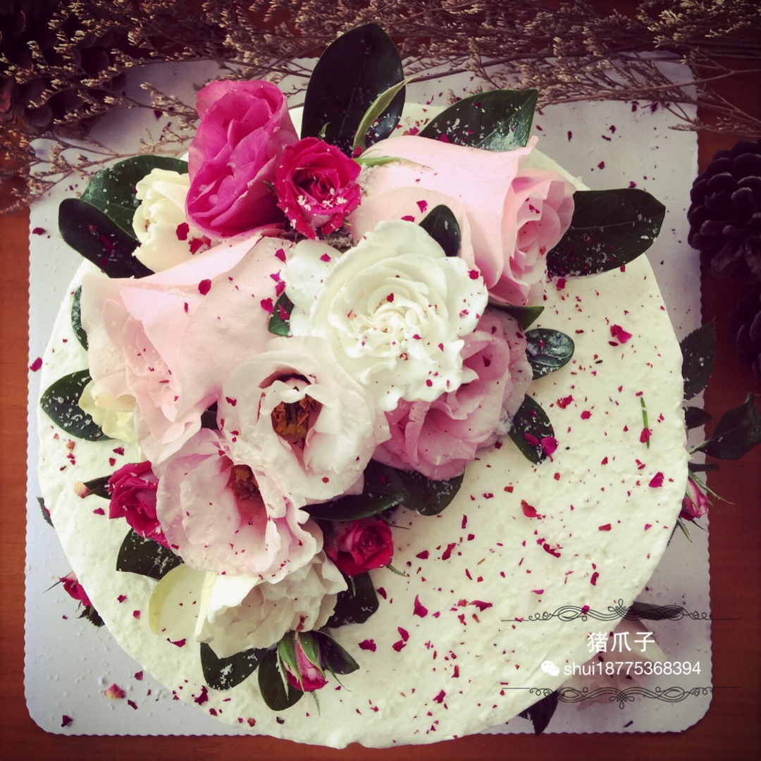 Mori flower cake (8 inches)
