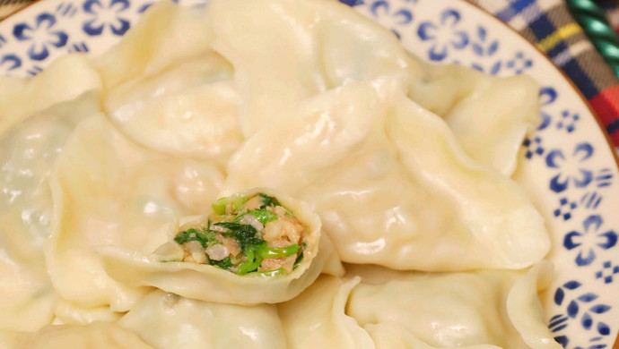 冬至酸菜饺子，荠菜饺子