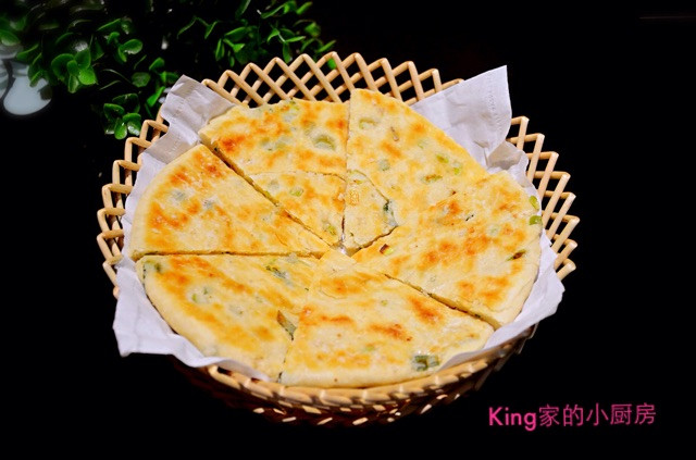【发面葱油饼】的做法