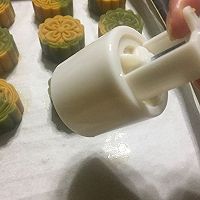 双色桃山皮月饼的做法图解9