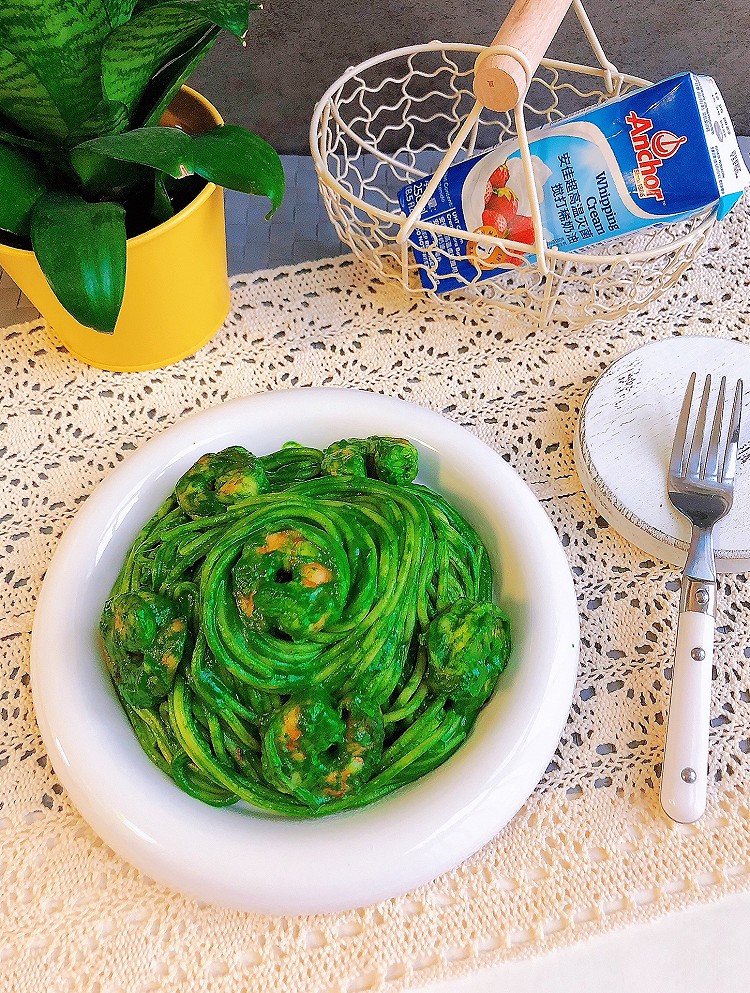 奶油菠菜虾仁意面的做法