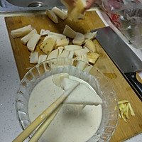 简单又好吃的炸藕条 可以做小零食的做法图解4