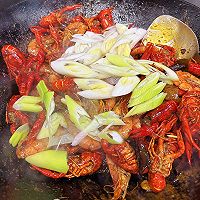 #让宝贝爱上每一顿饭#简单的油焖大虾（小龙虾基围虾）的做法图解7
