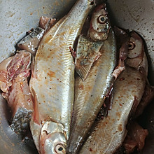 糍粑鱼～腌制过程