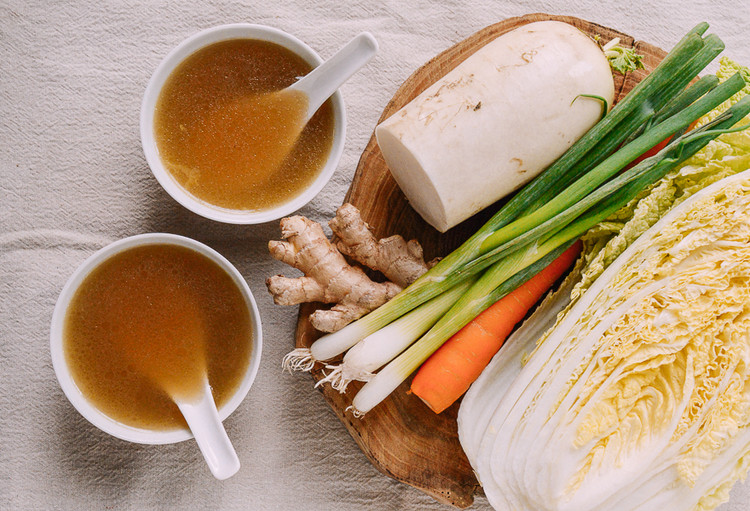 秘制蔬菜高汤 | 家中必备宝藏食谱，不加一块肉却堪比肉鲜美的做法
