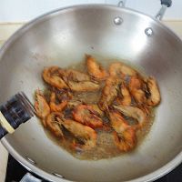 椰浆咖喱虾的做法图解7