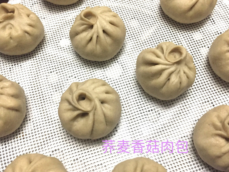 荞麦面香菇猪肉包12月+宝宝餐的做法