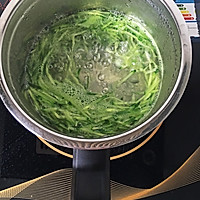 麻花蔬菜汤的做法图解2