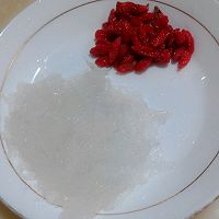 银耳燕窝羹的做法图解3