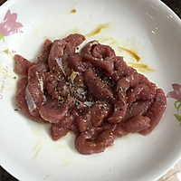 黑椒牛柳炒意粉的做法图解3