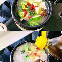 #让每餐蔬菜都营养美味#松茸鸡汁做个鲜美杂蔬鲷鱼汤的做法图解7