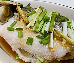 极简烹饪清蒸鲈鱼，没有蒸锅也行的做法