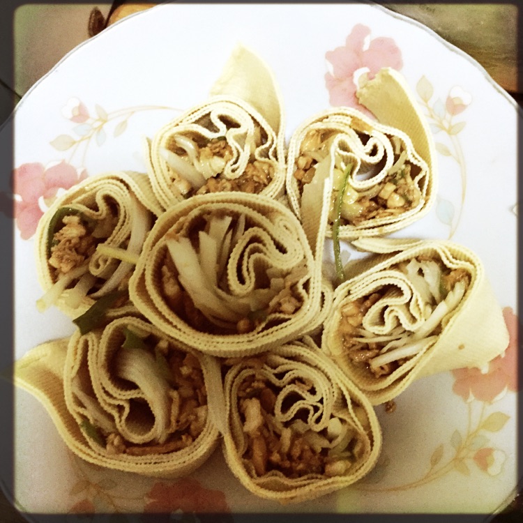 快手豆皮鸡肉卷