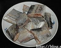 家常麻辣带鱼的做法图解1