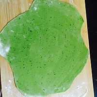 菠菜蝴蝶面的做法图解3