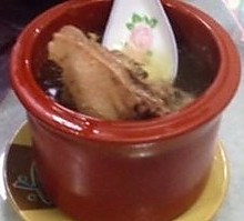 西洋参百合玉竹炖老鸽汤 滋阴清热 除湿养脾