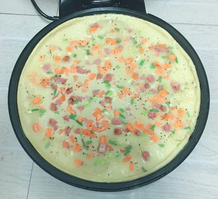 胡萝卜火腿鸡蛋饼的做法
