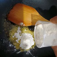 “雀”实“巢”美味的奶油蘑菇浓汤的做法图解5