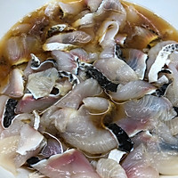 #节日美味就这么简单#煮酸菜黑鱼片的做法图解4