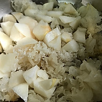清热生津 清心润肺 银耳雪梨粥#柏翠辅食节-健康食疗#的做法图解4