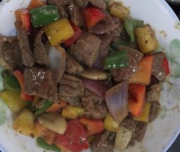 彩椒炒牛肉粒！的做法