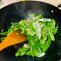 辣椒炒肉丝的做法图解4