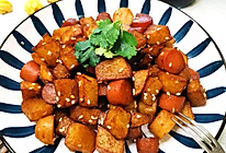 #福气年夜菜#年夜饭菜单——孜然土豆火腿肠的做法