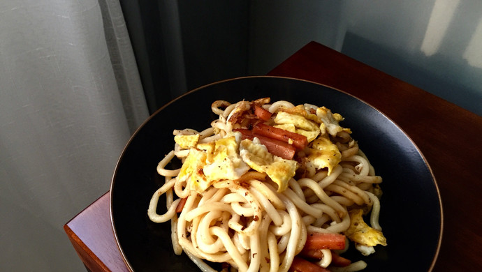 火腿鸡蛋炒乌冬